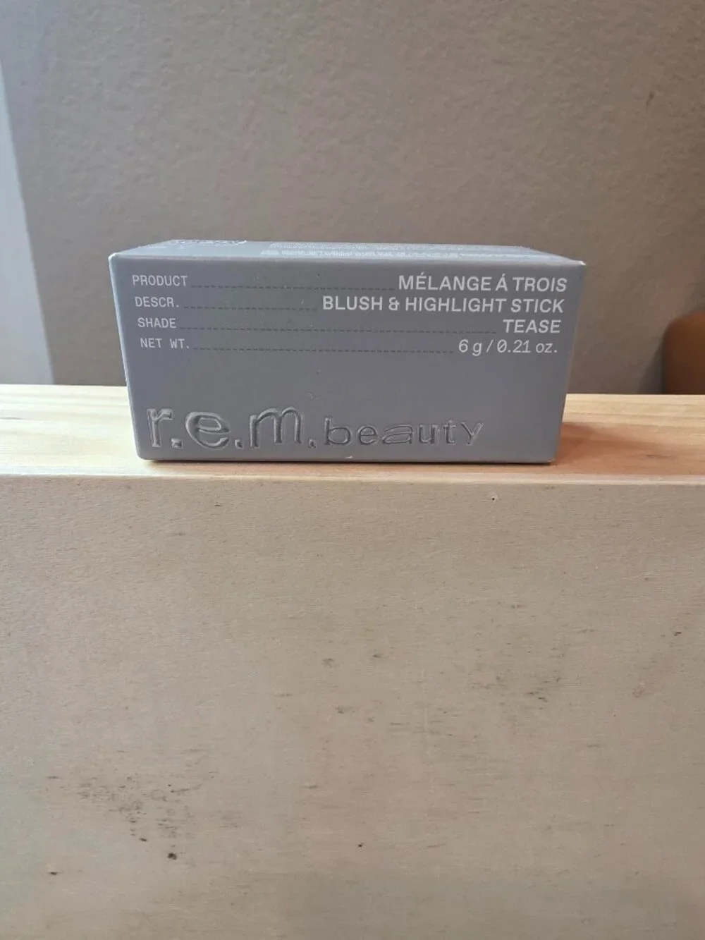 r.e.m. beauty Blush & Highlight Stick Tease NEW